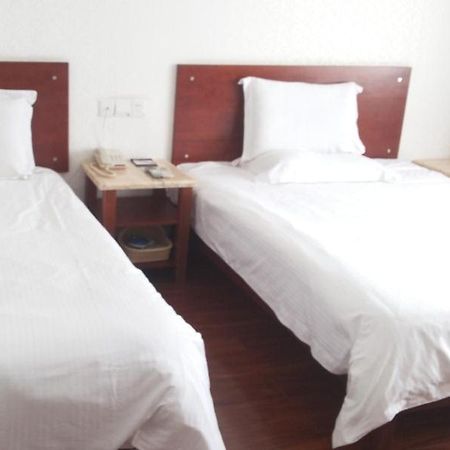 Greentree Alliance Shandong Qingdao Huangdao Zhangyanshan Road Zhongyang Hotel Exterior foto