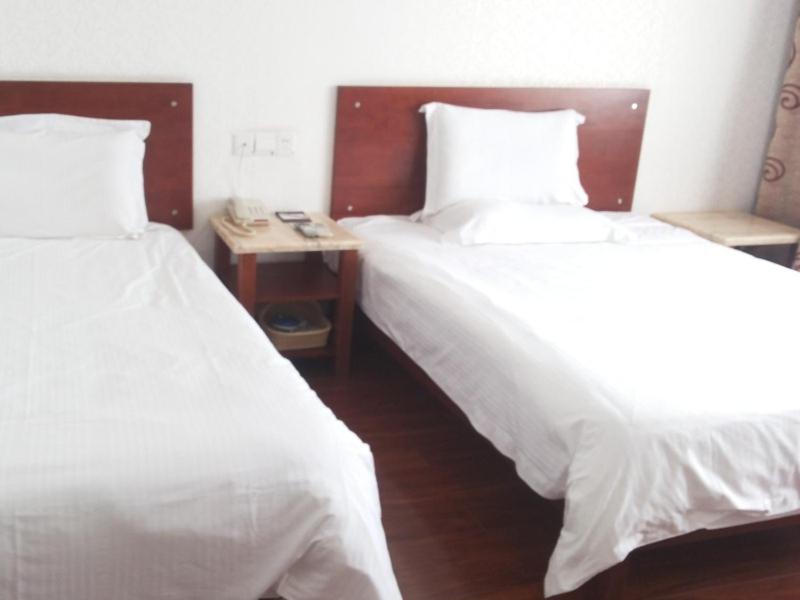 Greentree Alliance Shandong Qingdao Huangdao Zhangyanshan Road Zhongyang Hotel Exterior foto