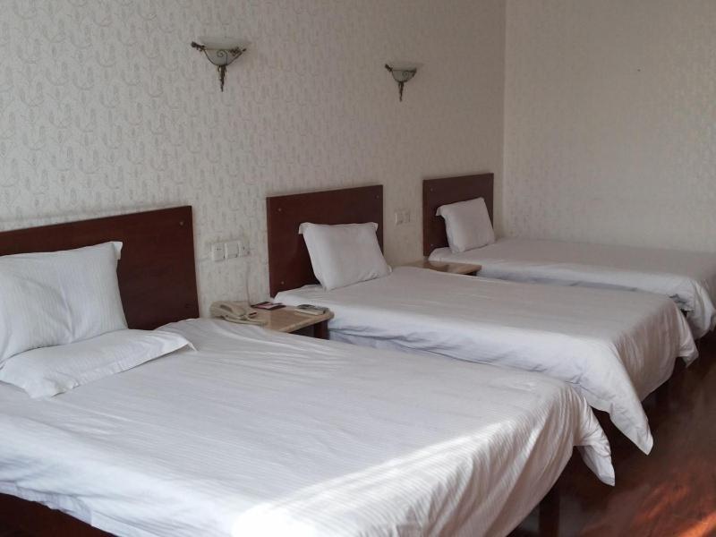 Greentree Alliance Shandong Qingdao Huangdao Zhangyanshan Road Zhongyang Hotel Exterior foto
