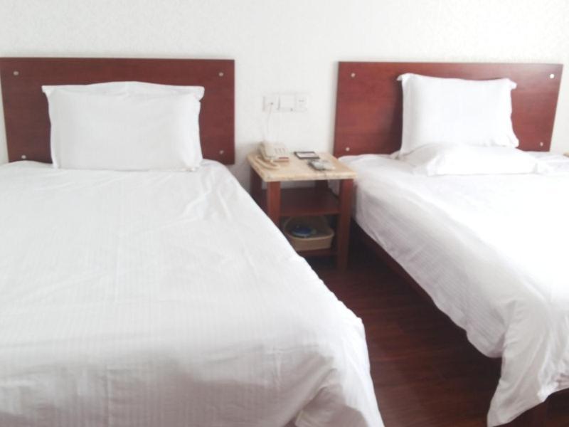 Greentree Alliance Shandong Qingdao Huangdao Zhangyanshan Road Zhongyang Hotel Exterior foto