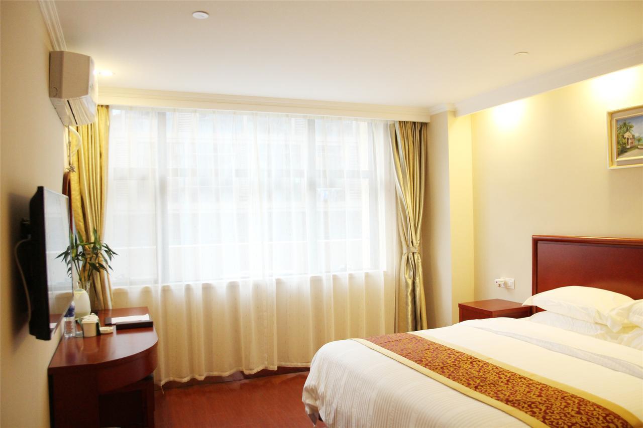 Greentree Alliance Shandong Qingdao Huangdao Zhangyanshan Road Zhongyang Hotel Exterior foto